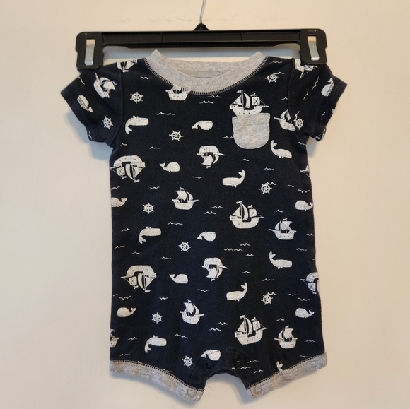 Boats 🚢 and Whales🐳  Onesie Size 6M Carter's - Picture 1 of 3